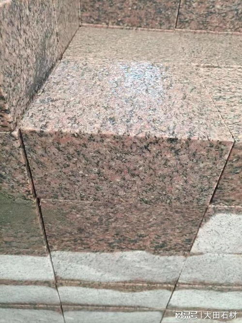 同种石材为何花色与纹路各异